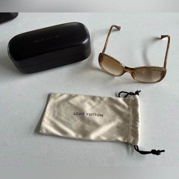 Louis Vuitton Gina sunglasses in light glitter honey (Z0052W) pristine condition - Picture 5 of 14
